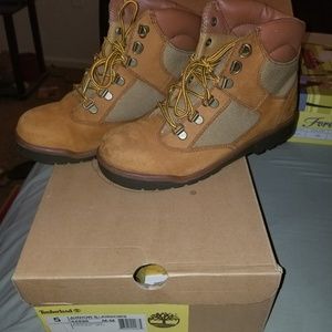 Timberland youth size boots